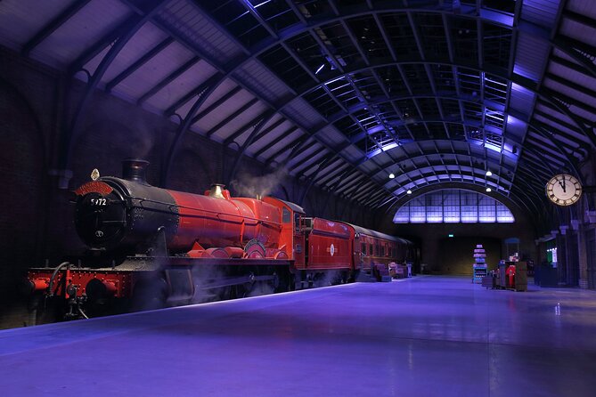 Harry Potter Warner Bros. Studio Tour with Transport from London - Who helps you on the day: representative, not a full guide