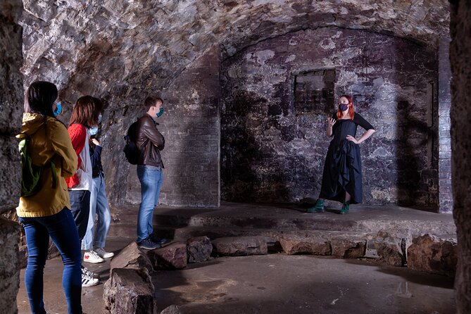 Haunted Vaults and Graveyard Walking Tour in Edinburgh - How the 90-minute walking route actually feels