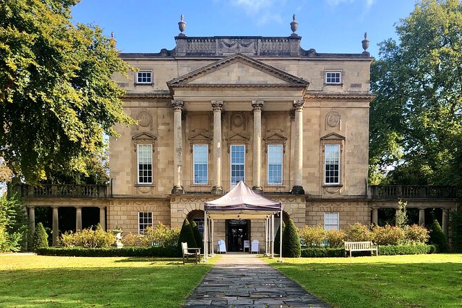 Headphoned Tour: Discover Bath & Bridgerton with Music - Stop 1: Abbey Green, where the show gets staged