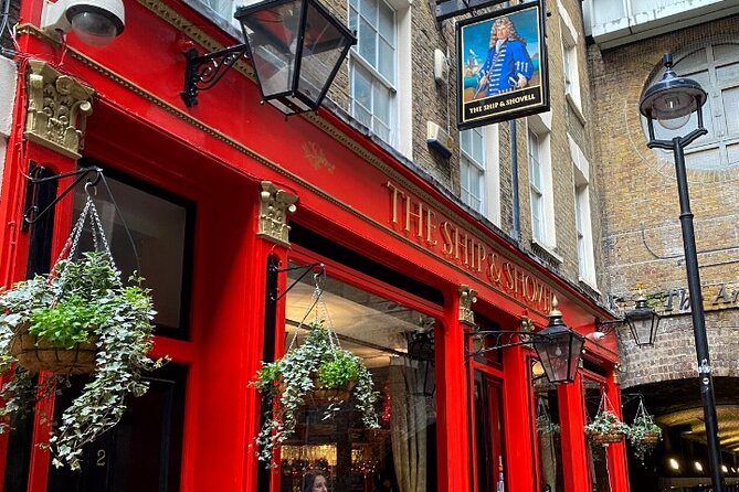 Historic Pub Walking Tour of London - Should you book it?