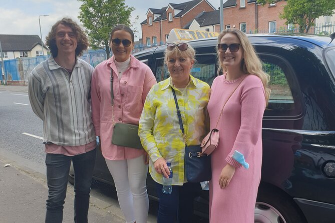 Iconic Belfast Black Cab Tour - Language, pace, and who this suits best