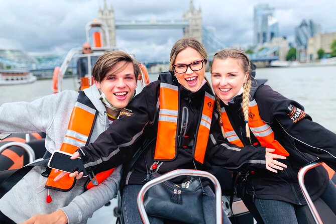 Iconic Sights of London: High-Speed Boat Trip - Drake’s ship, Billingsgate Market, and the shift toward modern London
