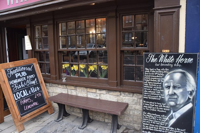 Inspector Morse, Lewis and Endeavour Oxford Walking Tour - The Randolph Hotel and the Oxford college-street rhythm