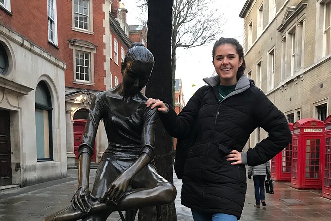 Interactive Treasure Hunt Experience - Central London's Secrets - Following the Eastward trail through central London