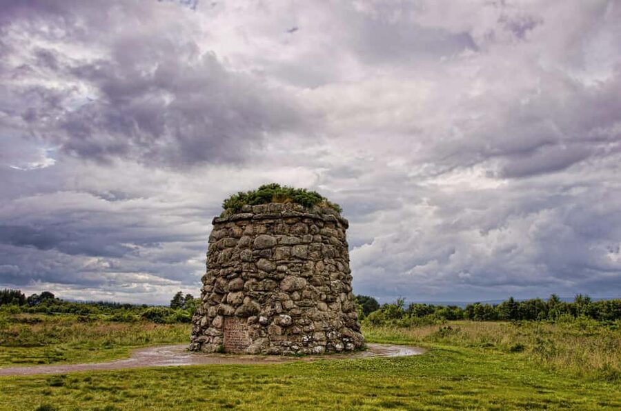 Inverness: Loch Ness, Outlander & Whisky Distillery - Culloden Battlefield and the Outlander connection: history with a pulse