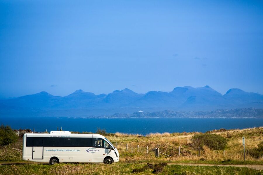 Isle of Skye & The Highlands: 3-Day Guided Tour from Glasgow - Loch Ness and Urquhart Castle: Nessie time, with winter caveats