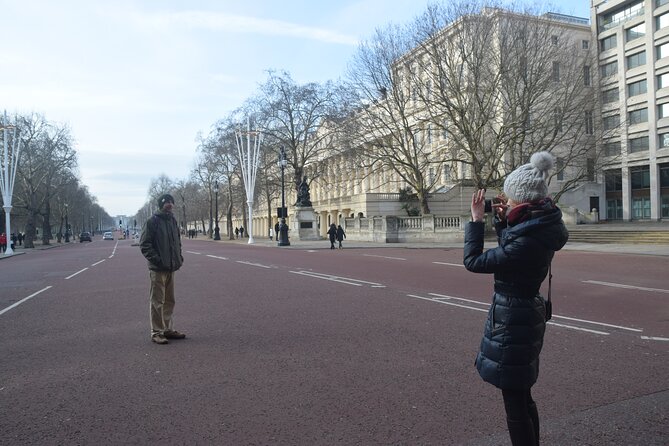 James Bond Film Location Walking Tour in London - Trafalgar Square scenes and the Bond movie camera angle