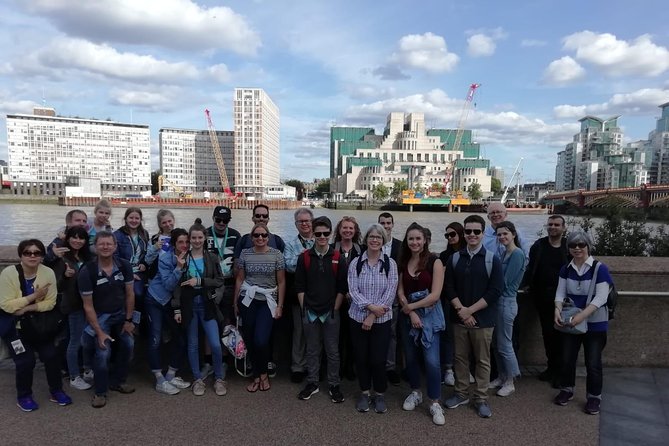 James Bond Small Group Mini Coach Tour of London - Comfort, Group Size, and the On-Off Coach Rhythm