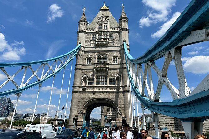 Kid-Friendly Tour: Tower of London and Tower Bridge Entry - Timing tips: morning or afternoon, and how to plan your day