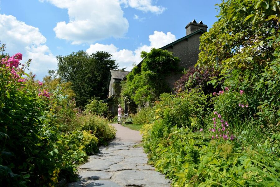 Lake District: Beatrix Potter Half-Day Tour - Coniston Water Photo Stop: A Midday Pause for Your Eyes