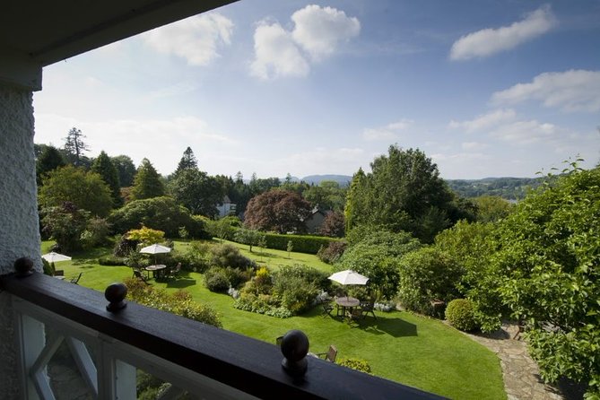 Lake District - Rail Tour from London with Cream Tea and Cruise - Oxenholme Meet-Up: Why You Should Spot the Guide Early