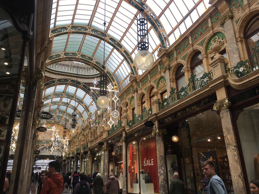 Leeds: 2-Hour Highlights Walking Tour - City Square finish: turning highlights into a good rest of your day
