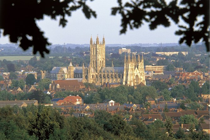 Leeds Castle Canterbury and Dover Private Tour from London - Canterbury Town Stop: Medieval Streets and Real Lunch Choices