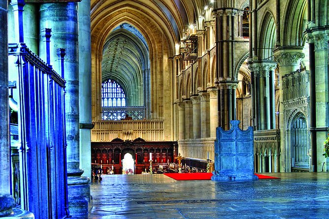 Leeds Castle, Canterbury, Dover & Greenwich Boat ride - Leeds Castle and the Kent drive that sets the tone