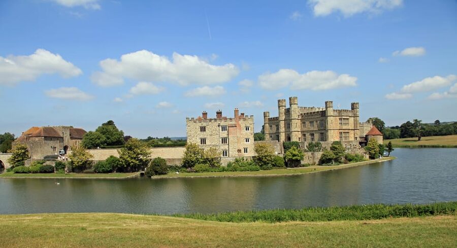 Leeds Castle, Canterbury, Dover, Greenwich & Free Snack Pack - Dover views plus the Battle of Britain Memorial, not a full castle stop
