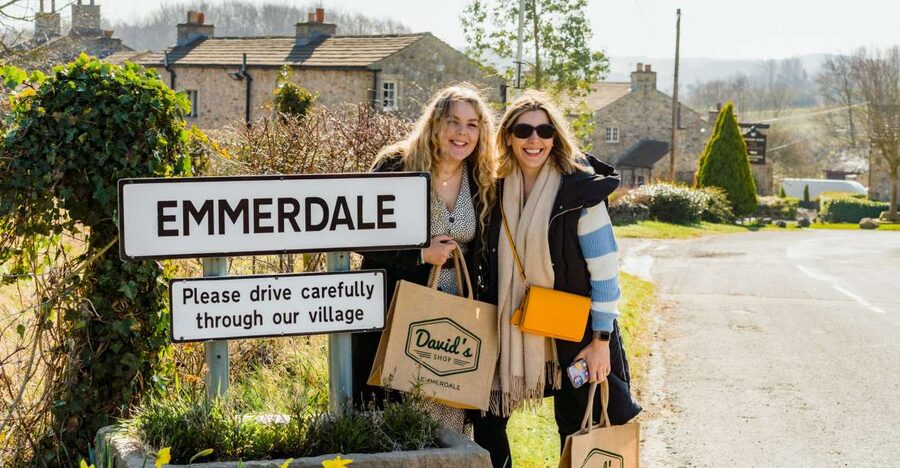Leeds: Emmerdale Village Set Guided Tour - Key highlights to look for