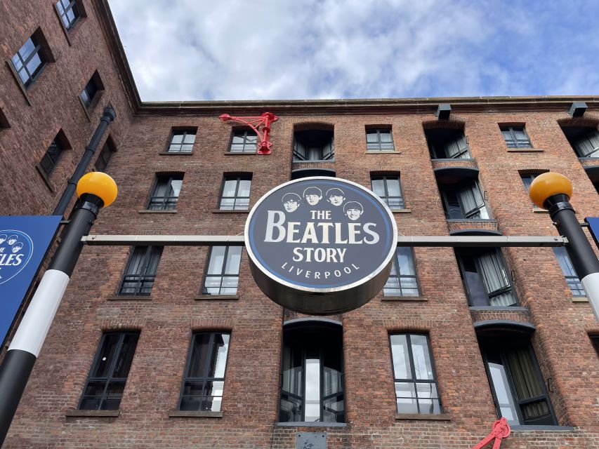 Liverpool: Beatles Highlights Walking Tour - Cavern Club and the Cavern Wall of Fame: where the sound feels closer