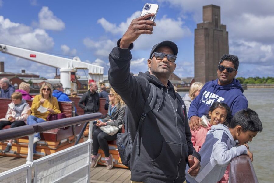 Liverpool: River Cruise and Hop-On Hop-Off Bus Tour - Should you book this Liverpool river cruise and hop-on hop-off bus?