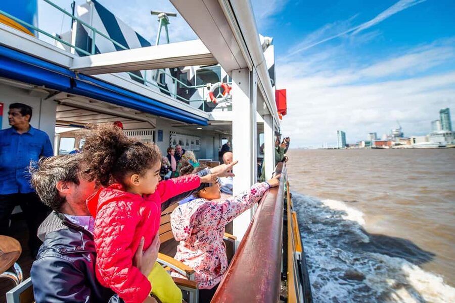 Liverpool: Sightseeing River Cruise on the Mersey River - Mersey Ferries Details You’ll Actually Remember: Snowdrop and Peter Blake