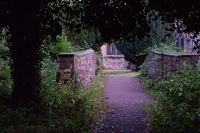 Llandaff's Ghosts: A Self-Guided Audio Tour - River Taff and Llandaff Meadow: navigating while the story moves