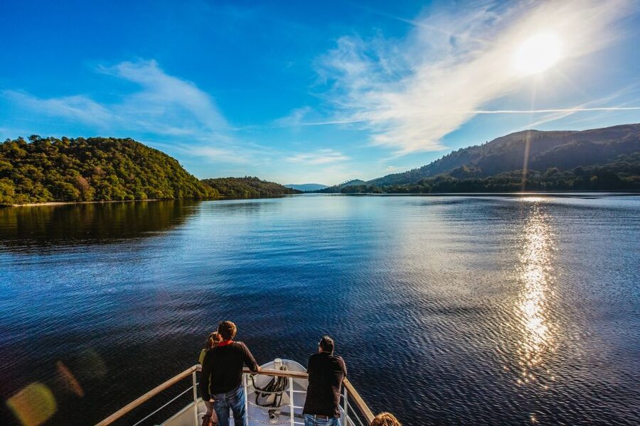 Loch Lomond: Scottish Highlands Sightseeing Cruise - Live historian and the best part of the commentary