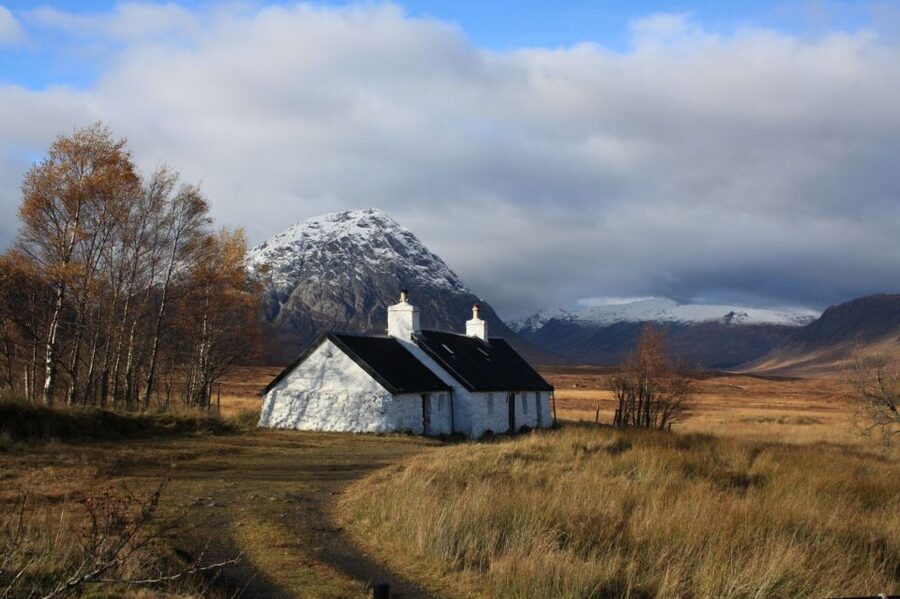 Loch Ness, Inverness, & Highlands 2-Day Tour from Edinburgh - Lunch in the Great Glen: Where You Regroup Between Big Views