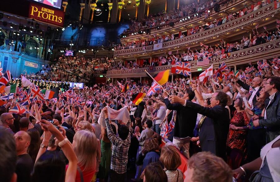 London: 1-Hour Guided Tour of the Royal Albert Hall - Stage Peeks and the Rehearsal Soundcheck Chance