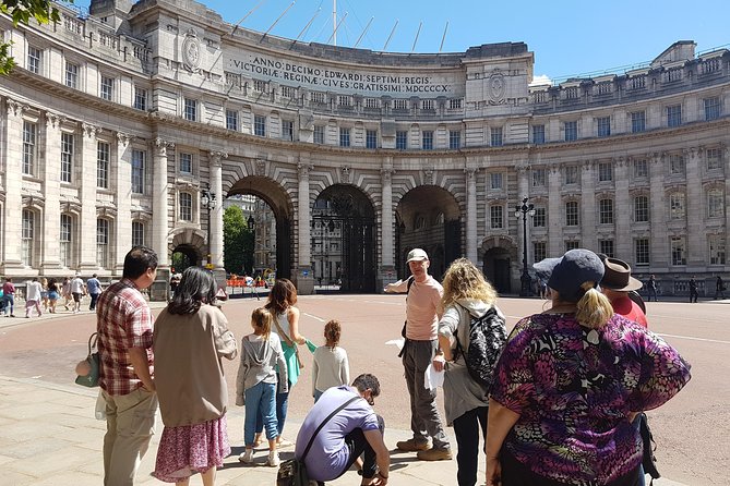 London 30 Top Sights with Fun Local Guide - Borough Market, Southwark Cathedral, and the London Bridge panorama