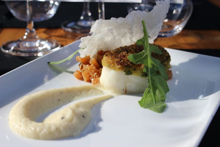London: 4 Course Lunch Tour by Luxury Coach Bustronome - The 4-course lunch that moves past London landmarks
