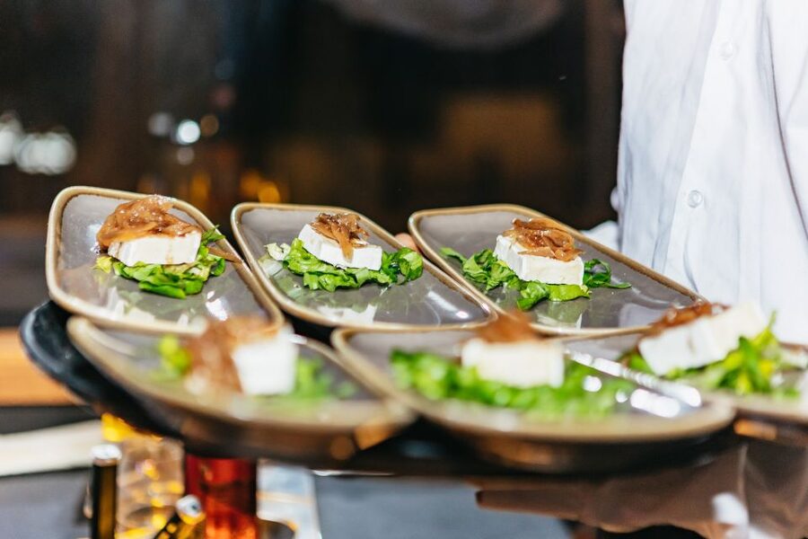 London: 6-Course Gourmet Dinner on a Luxury Coach - Wine pairing: optional, good to know what you’re paying for