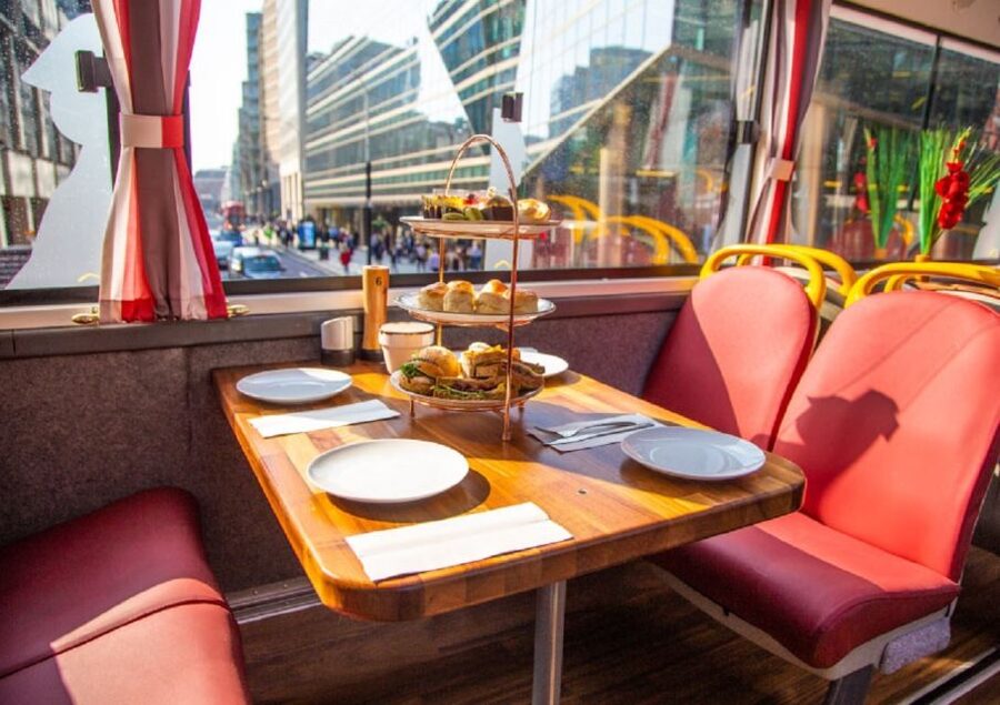 London: Afternoon Tea Bus with a Glass of Prosecco - How the tea service works while the city moves