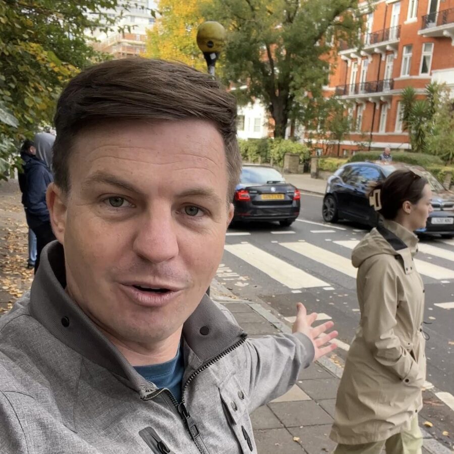 London: Beatles and Abbey Road Tour with Richard Porter - Walking the Beatles London you actually want to see