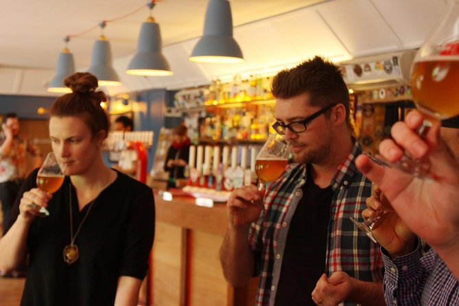 London Beer Tour With Secret Food Tours - What it’s like with up to 12 people (and why guides matter)