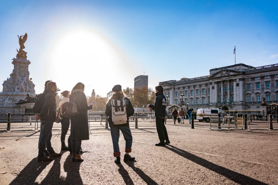 London: Best Landmarks Walking Tour - Regent Street, Burlington Arcade, and the “slow look” between highlights