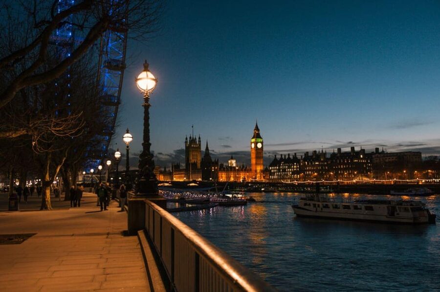 London: Big Bus Panoramic Evening Tour by Open-Top Bus - Comfort and Timing Tips for an Open-Top Evening Ride