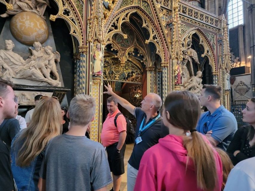 London: Buckingham, Big Ben & Westminster Abbey Tour - What You See Outside: Big Ben and Buckingham Palace Tickets Are Not Included