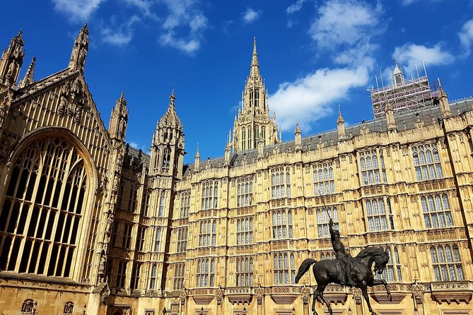 London: Buckingham Palace & Big Ben (& Westminster Abbey entry) - Westminster Abbey entry: pre-booked tickets and a free audio guide inside