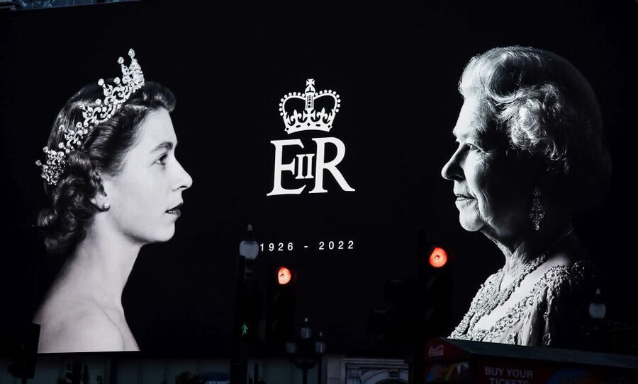 London: Buckingham Palace Entry & Changing of the Guard Tour - Key things to know before you go
