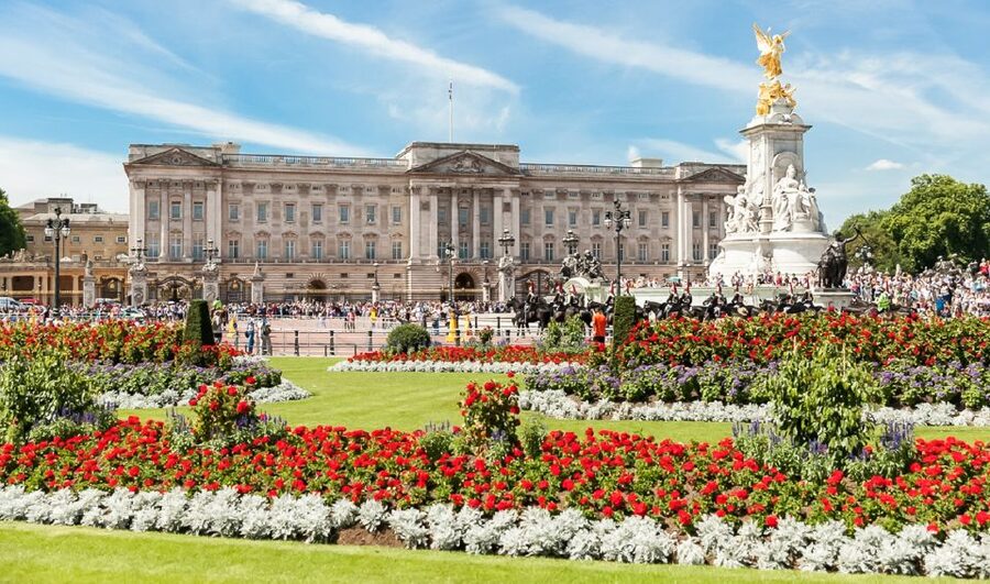 London: Buckingham Palace Entry & Changing of the Guard Tour - Timing, pace, and how to get the most out of 2.5 hours