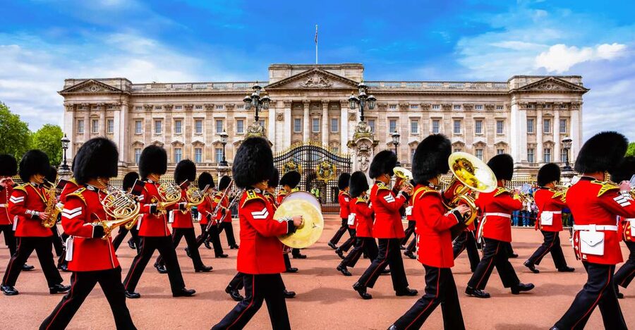London: Buckingham Palace Entry & Changing of the Guard Tour - Who this tour fits best, and who should skip it