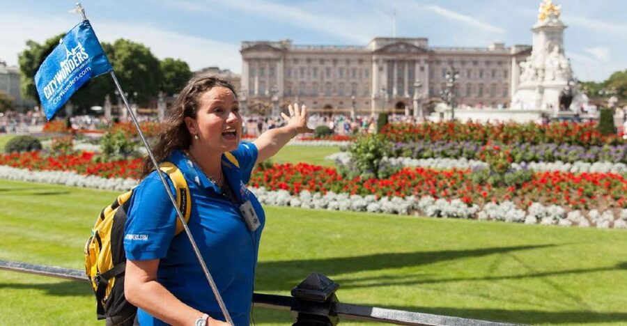 London: Buckingham Palace Entry Ticket & Royal Walking Tour - Why the Duke of York Column meeting point saves your day