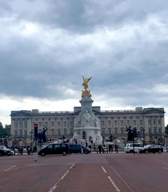 London: Buckingham Palace & Westminster Guided Walking Tour - Buckingham Palace to St James’s Palace: Where the Architecture Does the Talking