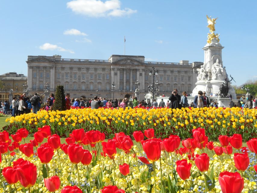 London: Changing of the Guard Walking Tour - The Mall Route: How St James Palace Fits Into the Story