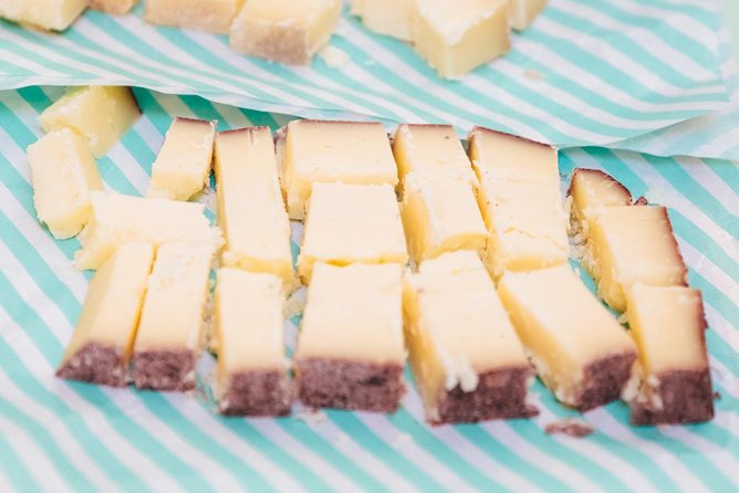 London Cheese Crawl & Walking Tour - Guides, jokes, and the quiz that keeps it from feeling like a lecture
