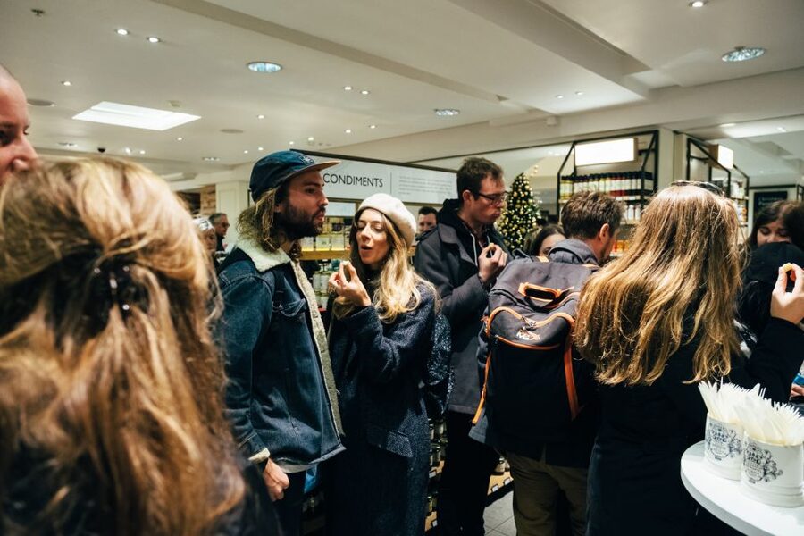 London: Cheese Walking Tour with Tastings - What you taste on the cheese walk, from blue to Italian drunk cheese