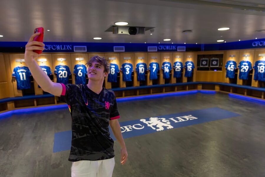 London: Chelsea FC Museum and Stamford Bridge Classic Tour - Home and away dressing rooms, plus the press room