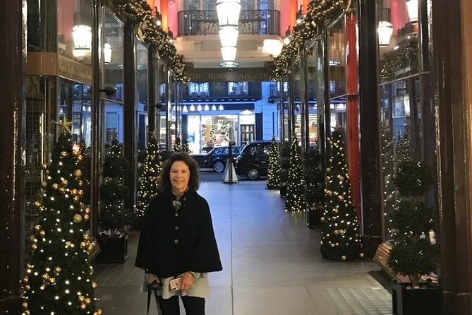 London Christmas Lights Private Tour by Traditional Black Cab - When this is the right choice, and when to rethink it
