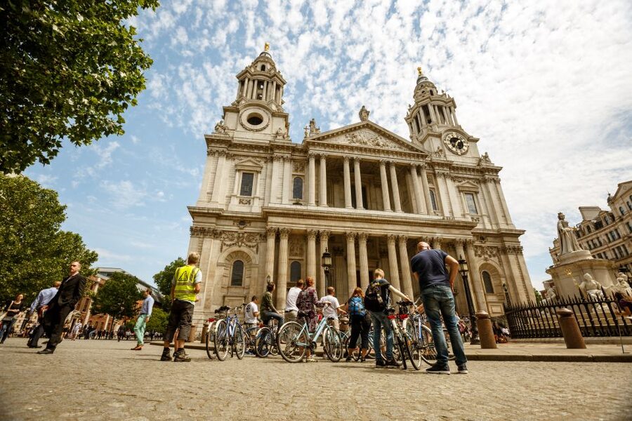 London: Classic Gold 3.5-Hour Bike Tour - Buckingham Palace, Changing of the Guard timing, and how to plan for the unknown