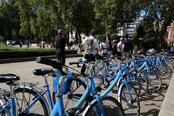 London Classic Landmarks Bike Tour with Local Guide - Price and value: what $55.42 buys you in 3 hours 30 minutes