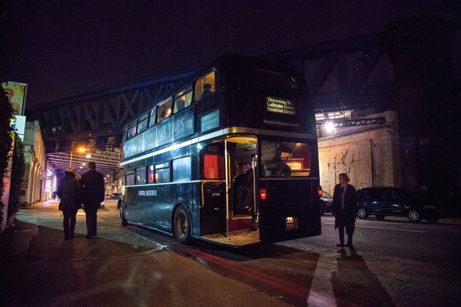 London: Comedy Horror Ghost Tour on a Bus - Entering the Necrobus: what the classic bus adds to the scares